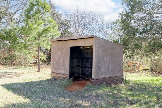 154 Lake Court Ave, Lynchburg, VA 24502