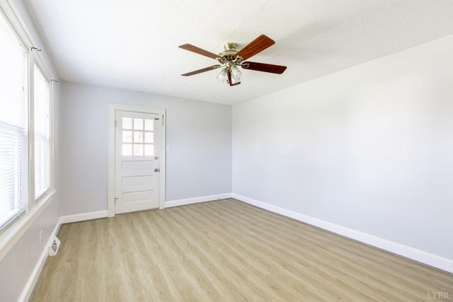 154 Lake Court Ave, Lynchburg, VA 24502