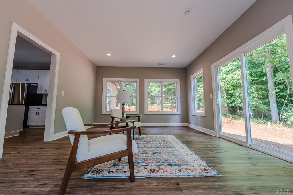 Image 22 of property listing at 109 Tosh Lane, Goodview, VA 24095