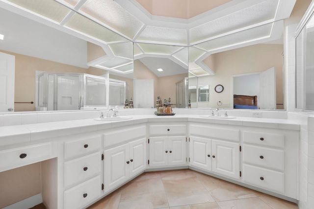 241 Bouquet Canyon Drive, Palm Desert, CA 92211