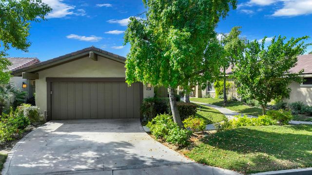 241 Bouquet Canyon Drive, Palm Desert, CA 92211