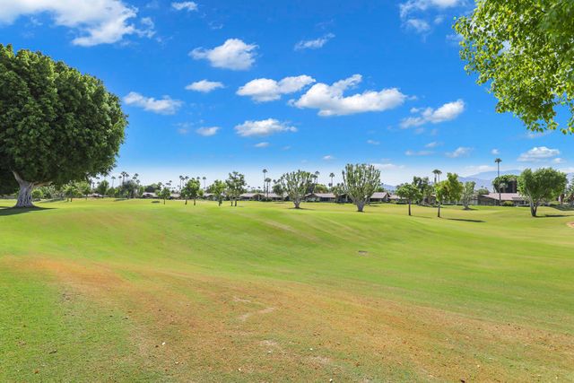 241 Bouquet Canyon Drive, Palm Desert, CA 92211