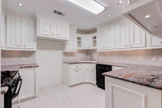 9650 Val Verde Street, Houston, TX 77063
