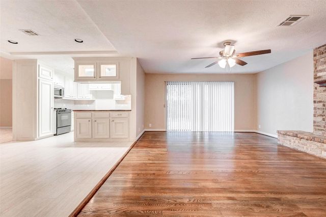9650 Val Verde Street, Houston, TX 77063