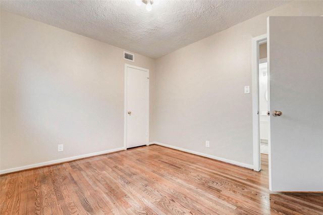 9650 Val Verde Street, Houston, TX 77063