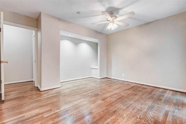 9650 Val Verde Street, Houston, TX 77063