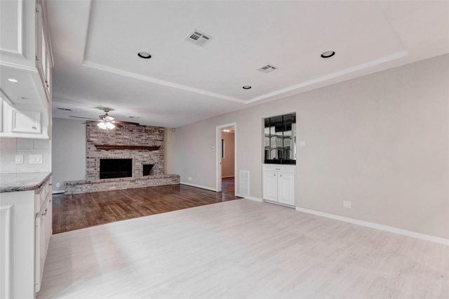 9650 Val Verde Street, Houston, TX 77063