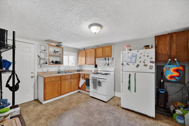 1987 & 1989 SW 1st Street, Des Moines, IA 50315