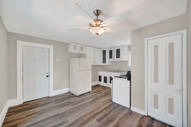 1987 & 1989 SW 1st Street, Des Moines, IA 50315