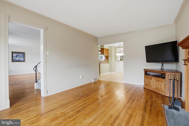 709 SUELLEN DR, King Of Prussia, PA 19406