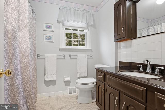 709 SUELLEN DR, King Of Prussia, PA 19406