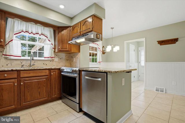 709 SUELLEN DR, King Of Prussia, PA 19406