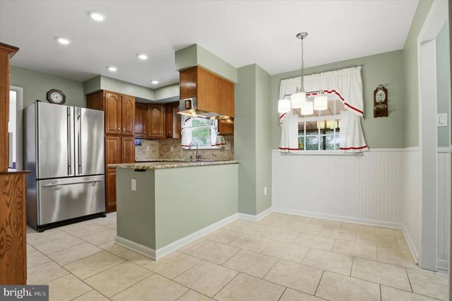709 SUELLEN DR, King Of Prussia, PA 19406