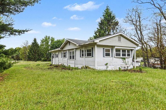 39391 Sandyridge Circle, Mattawan, MI 49071