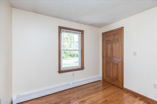 36 Thomas Ave, Haverhill, MA 01832