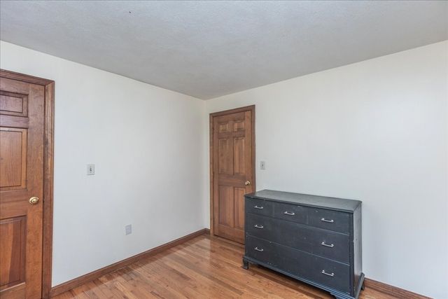 36 Thomas Ave, Haverhill, MA 01832