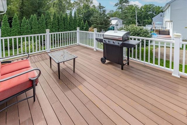 36 Thomas Ave, Haverhill, MA 01832