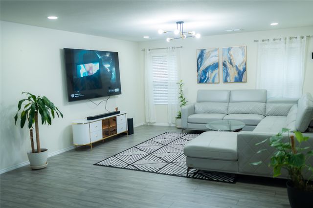 415 Grenada Lake Drive, Princeton, TX 75407