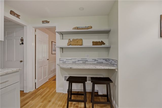 26 Roberta Drive, Barrington, RI 02806
