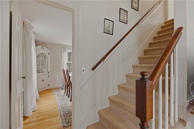 26 Roberta Drive, Barrington, RI 02806