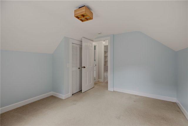 26 Roberta Drive, Barrington, RI 02806