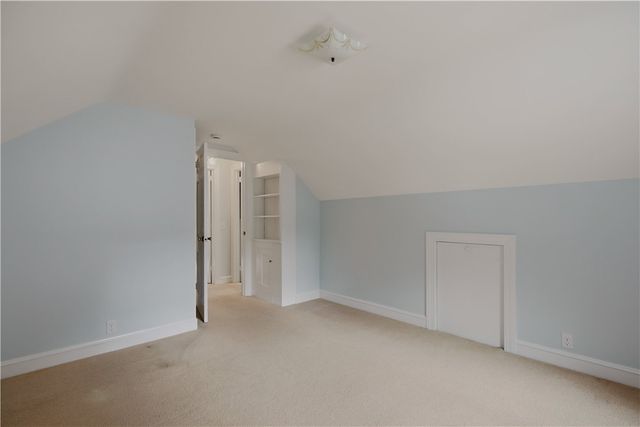 26 Roberta Drive, Barrington, RI 02806