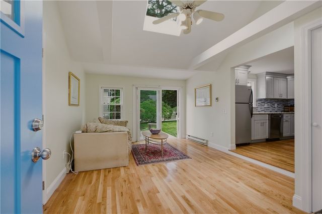 26 Roberta Drive, Barrington, RI 02806