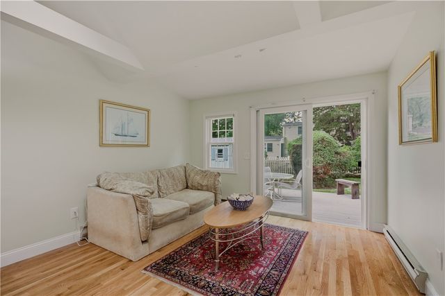 26 Roberta Drive, Barrington, RI 02806