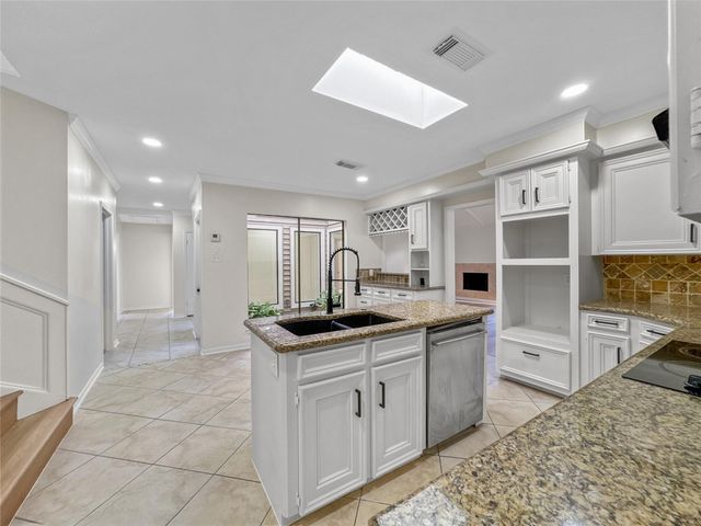 7519 Teal Run Drive, Houston, TX 77071