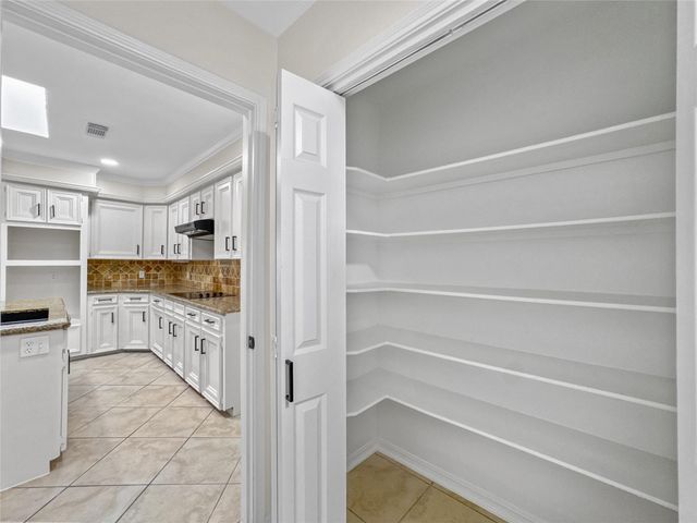 7519 Teal Run Drive, Houston, TX 77071