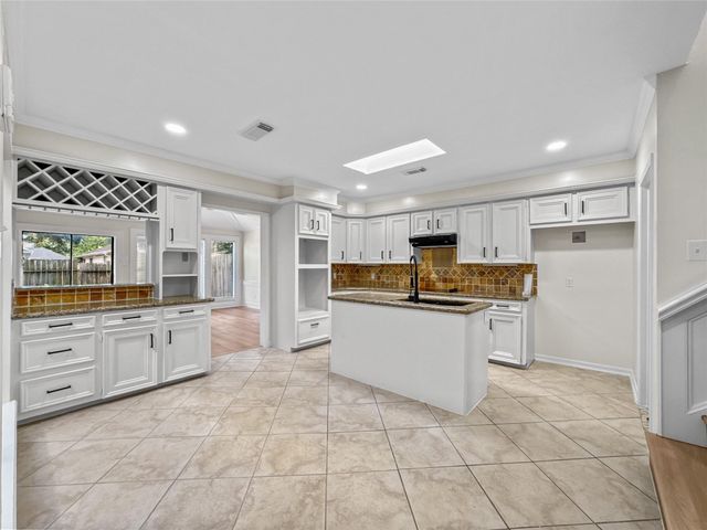 7519 Teal Run Drive, Houston, TX 77071