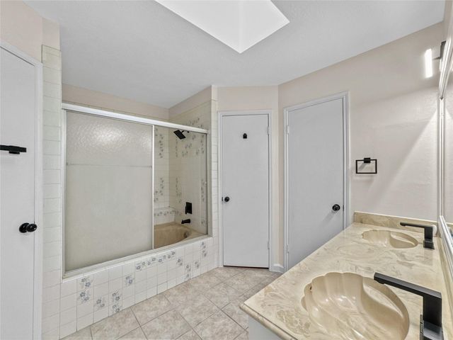 7519 Teal Run Drive, Houston, TX 77071