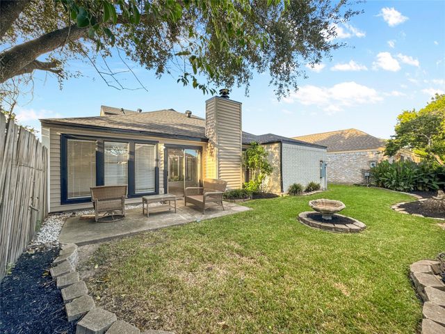 7519 Teal Run Drive, Houston, TX 77071