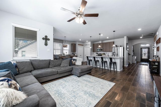 1730 Yaupon Trail Court, Alvin, TX 77511