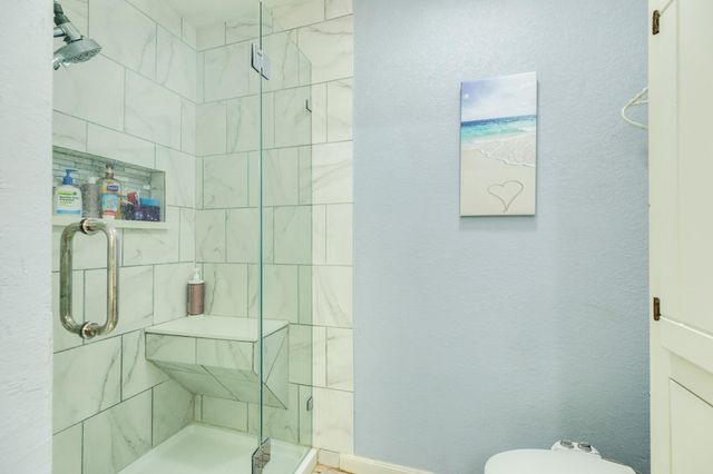 126 Catalpa Street, Lake Jackson, TX 77566