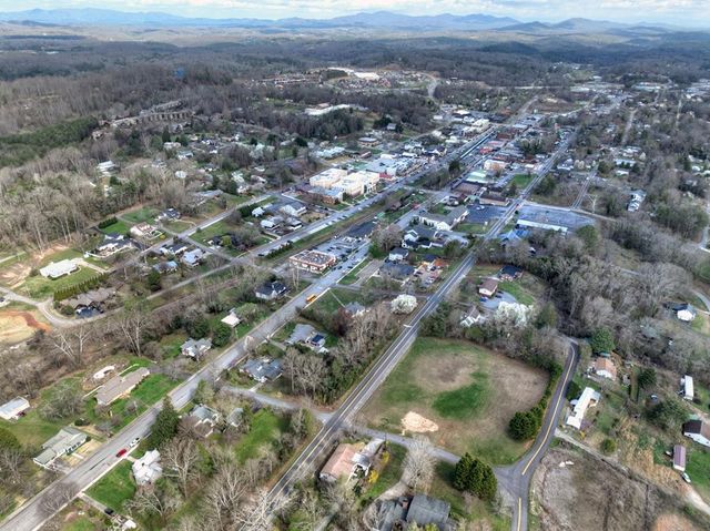 1133 E Main Street, Blue Ridge, GA 30513