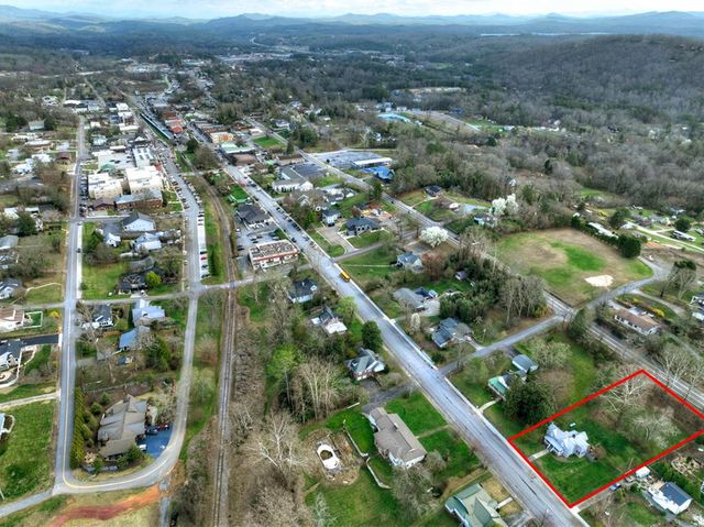 1133 E Main Street, Blue Ridge, GA 30513