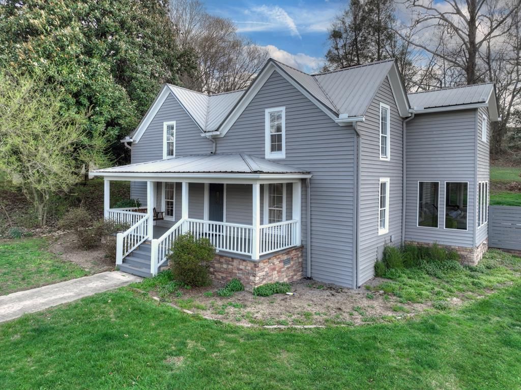 1133 E Main Street, Blue Ridge, GA 30513