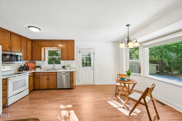 512 Rockvale Court, Benson, NC 27504