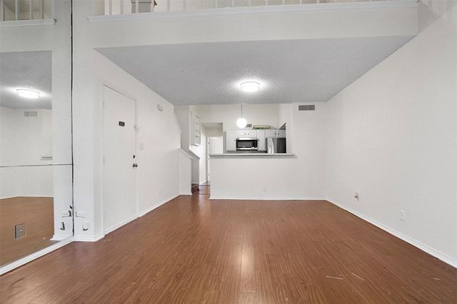 13215 Emily Road 2207, Dallas, TX 75240