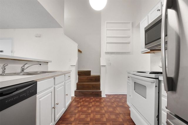 13215 Emily Road 2207, Dallas, TX 75240