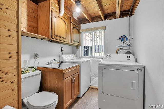 4246 Mistymeadow Lane, Hamburg, NY 14075