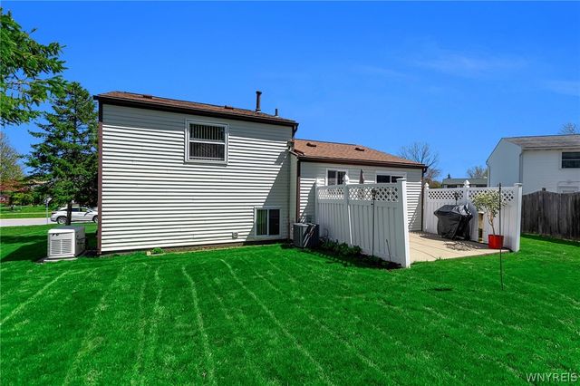 4246 Mistymeadow Lane, Hamburg, NY 14075