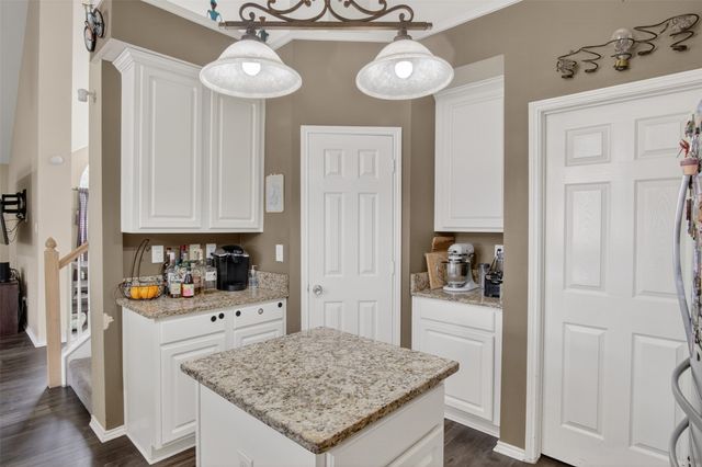 10115 Andre Drive, Irving, TX 75063