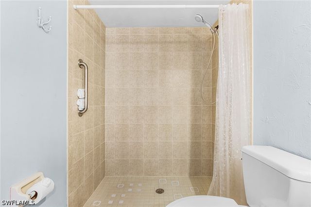 5857 Rattlesnake Hamm RD 204, Naples, FL 34113