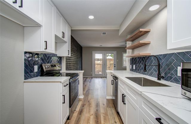 1147 Country Place Drive, Houston, TX 77079