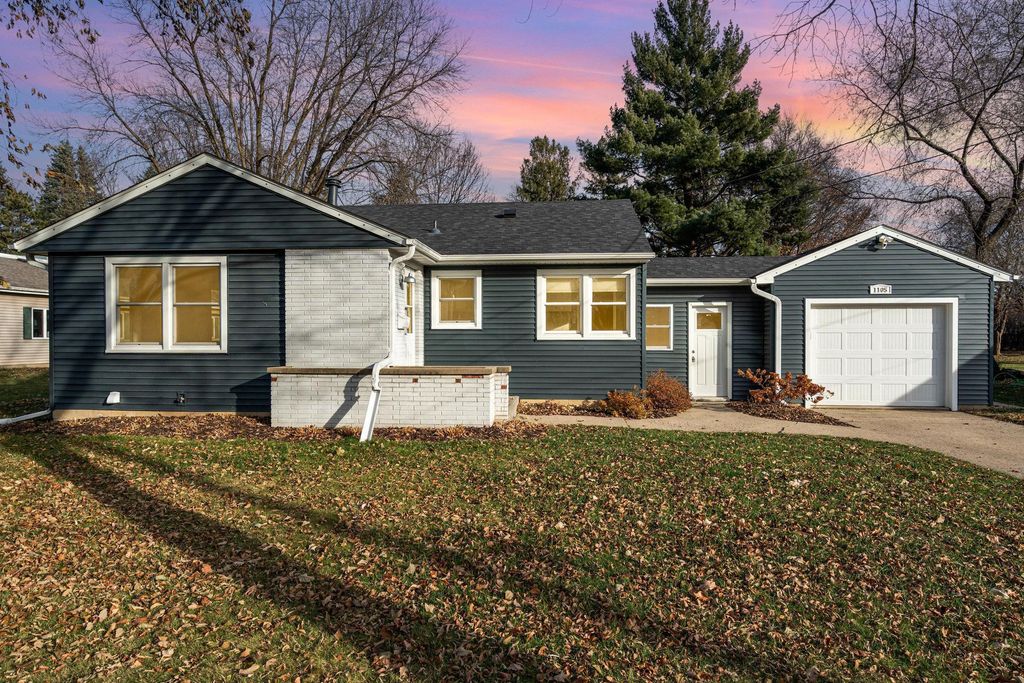 1105 College Street, Northfield, MN 55057