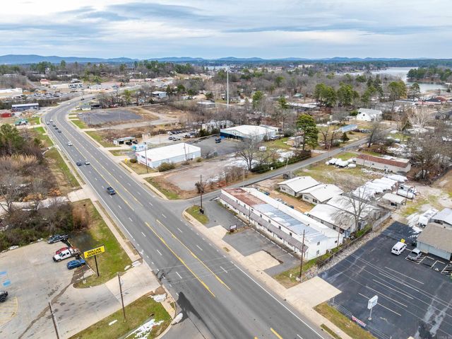 5703 CENTRAL AVENUE, Hot Springs, AR 71913