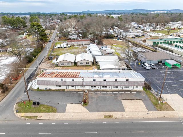 5703 CENTRAL AVENUE, Hot Springs, AR 71913