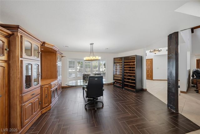 3120 South Pioneer Way, Las Vegas, NV 89117